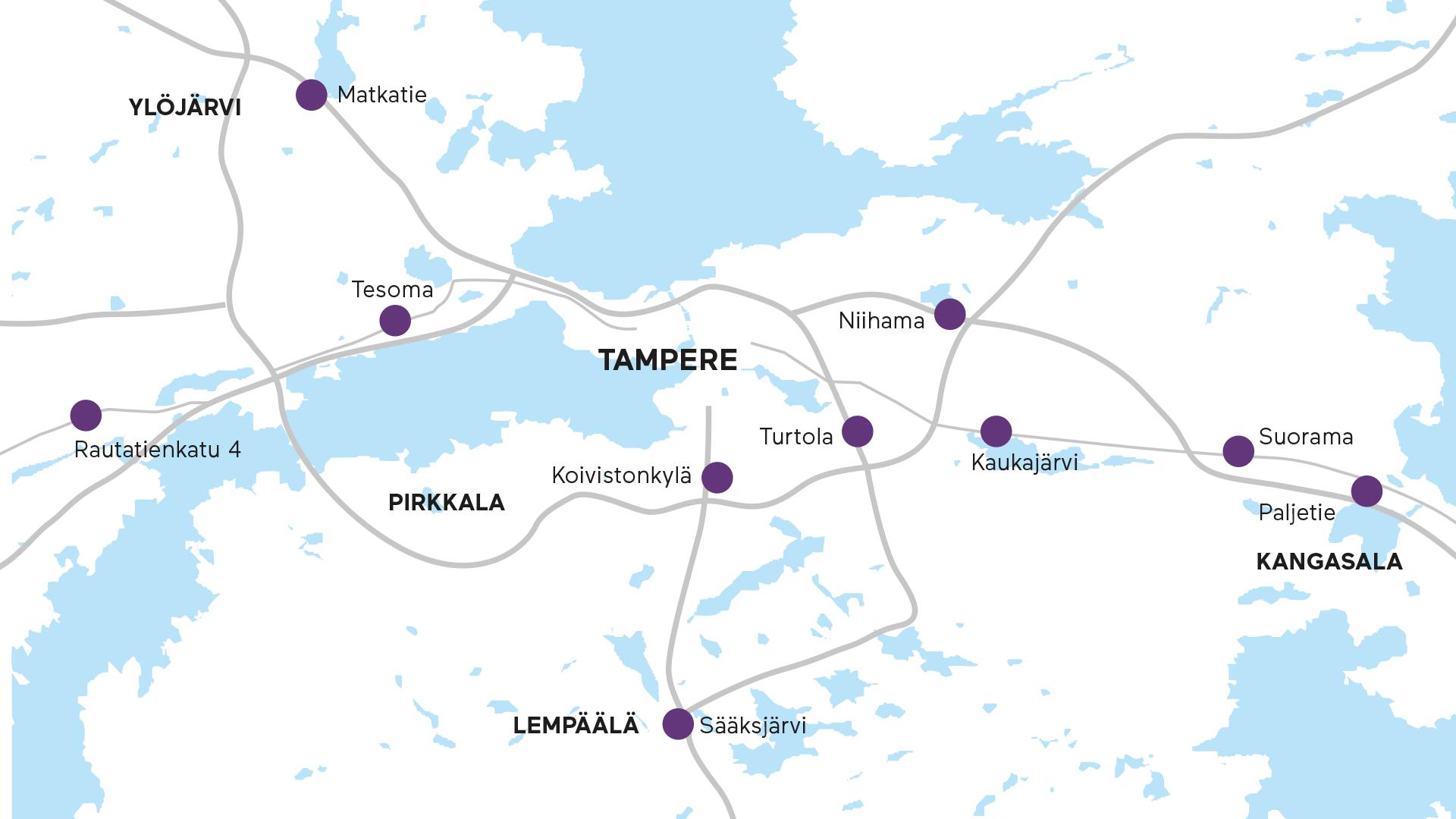 Graafinen kartta, jossa violeteilla ympyröillä merkitty Tampereen liityntäpysäköintipaikat.